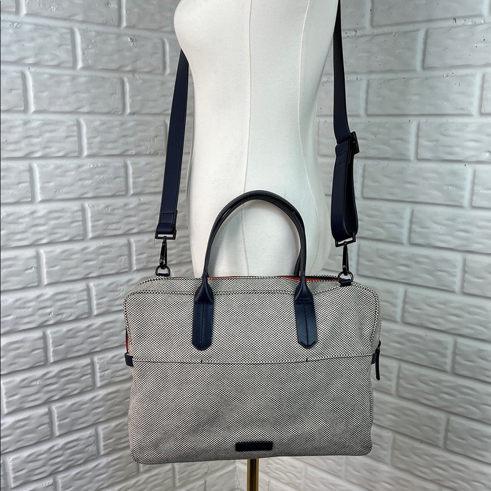 BEN MINKOFF FULTON MESSENGER BRIEFCASE BLACK WHITE FABRIC NAVY LEATHER TRIM